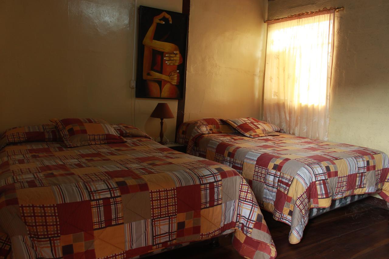 Montano Camping & Hostel บาญอส ภายนอก รูปภาพ