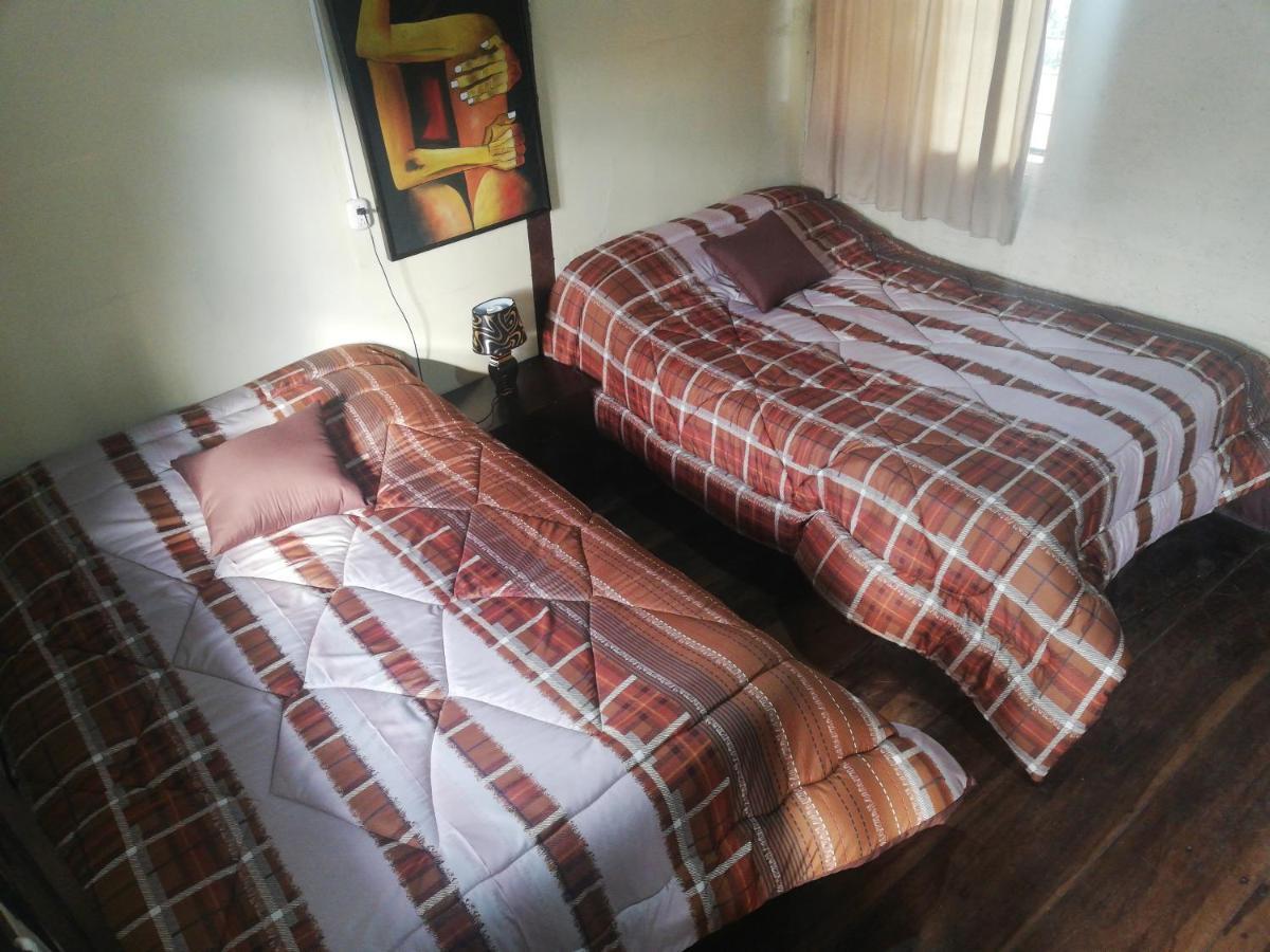 Montano Camping & Hostel บาญอส ภายนอก รูปภาพ