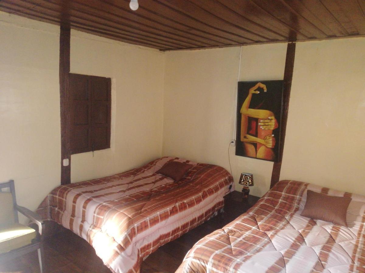 Montano Camping & Hostel บาญอส ภายนอก รูปภาพ